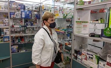 Проверка на наличие противовирусных препаратов, рекомендованных Минздравом от коронавируса, и средств индивидуальной защиты в 4 аптечных пунктах города